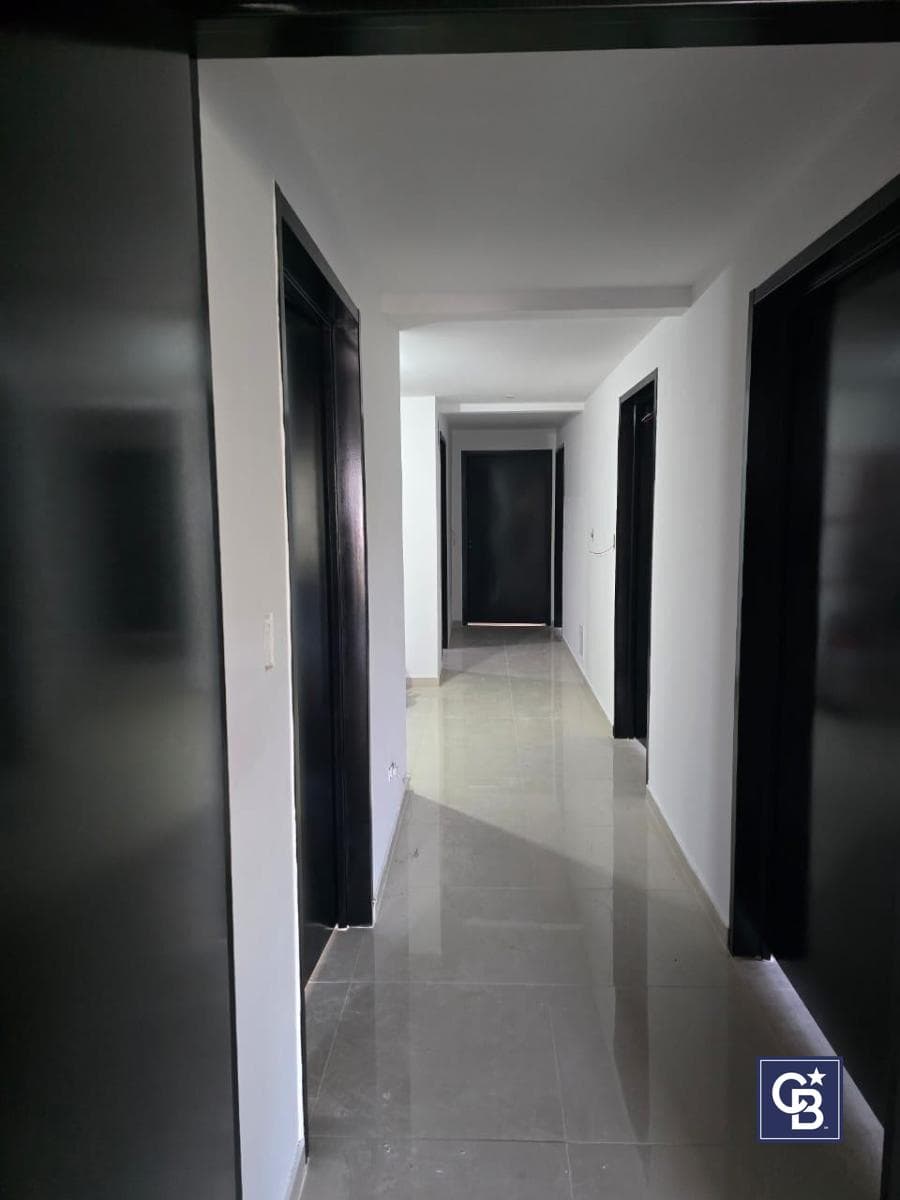 Studio Apartment for Sale with Balcony—Ideal Investment in Parque Chas