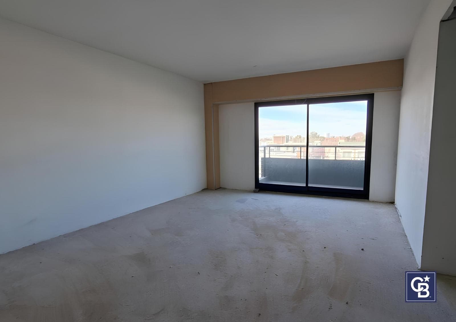 Studio Apartment for Sale with Balcony—Ideal Investment in Parque Chas