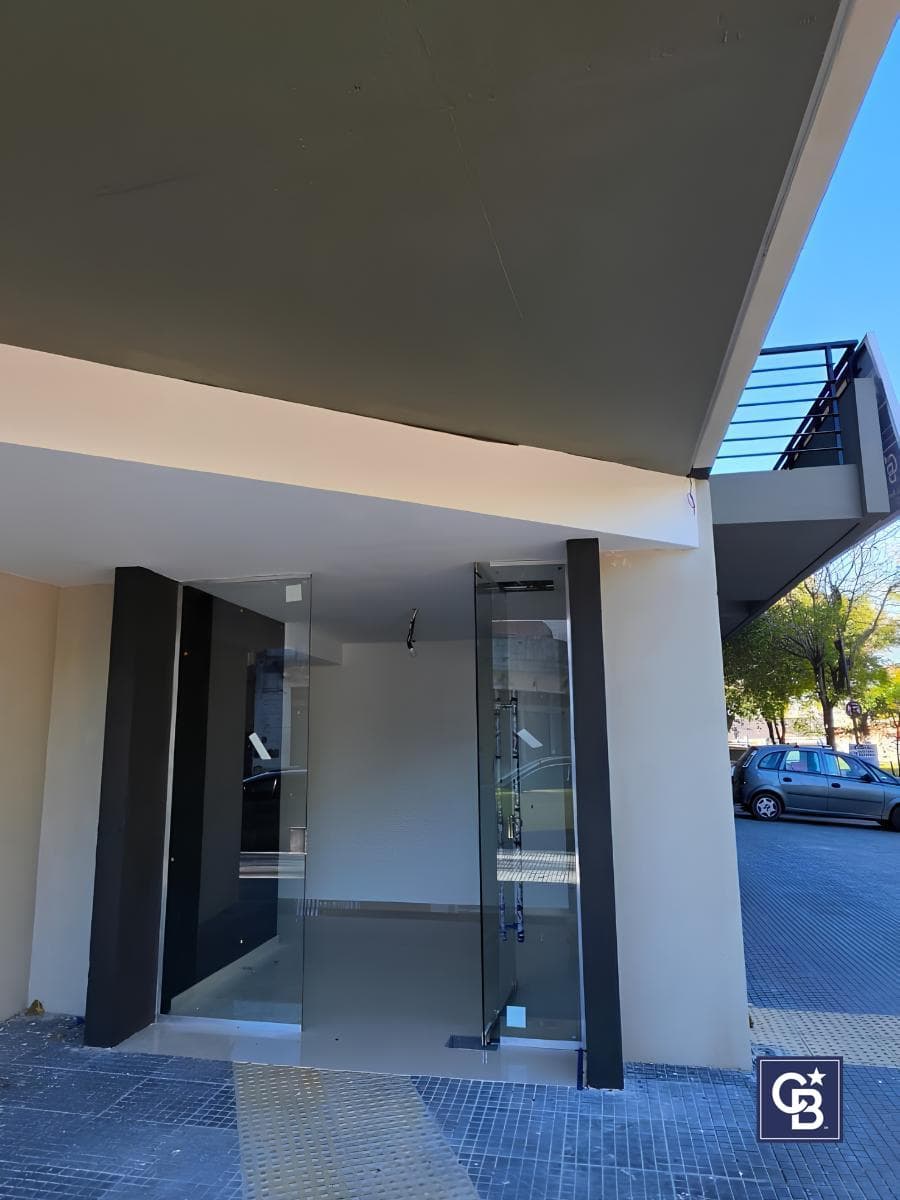 Studio Apartment for Sale with Balcony—Ideal Investment in Parque Chas
