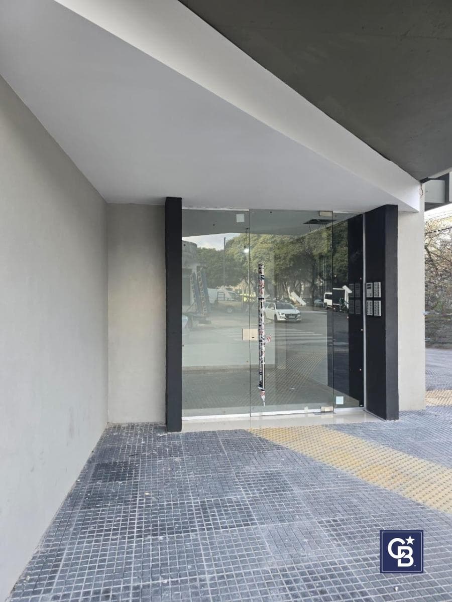 Studio Apartment for Sale with Balcony—Ideal Investment in Parque Chas