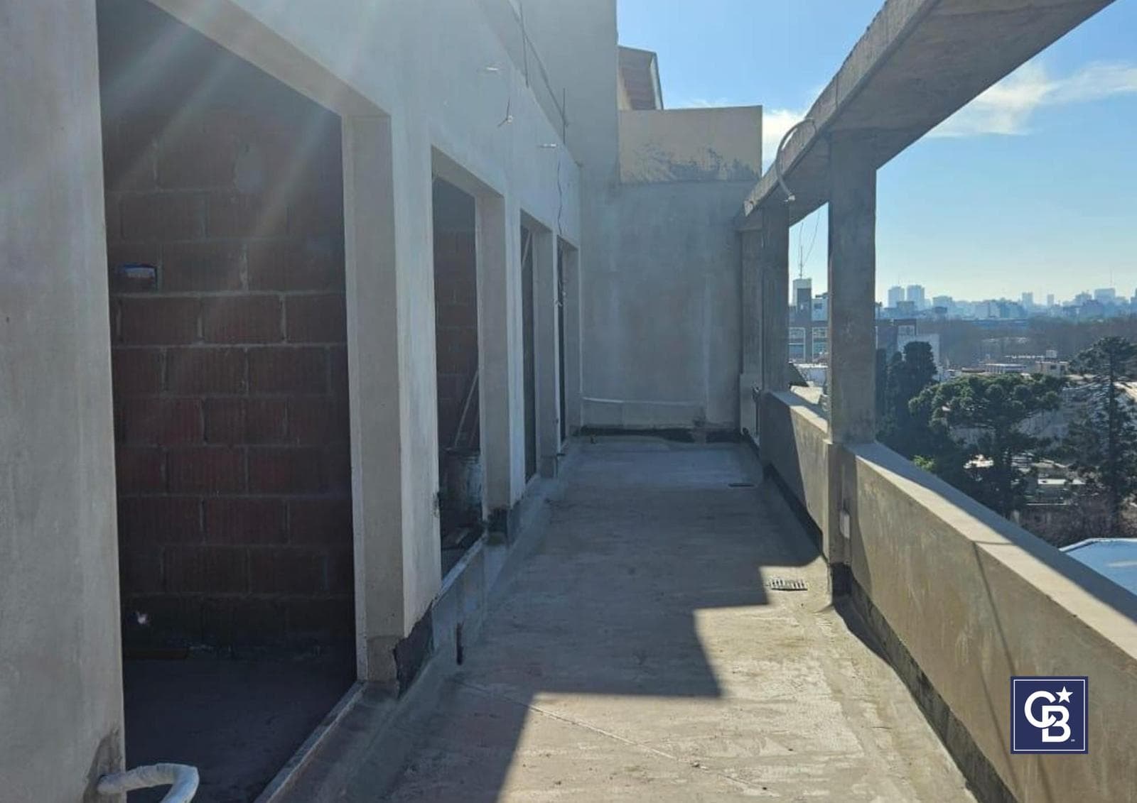 Studio Apartment for Sale with Balcony—Ideal Investment in Parque Chas