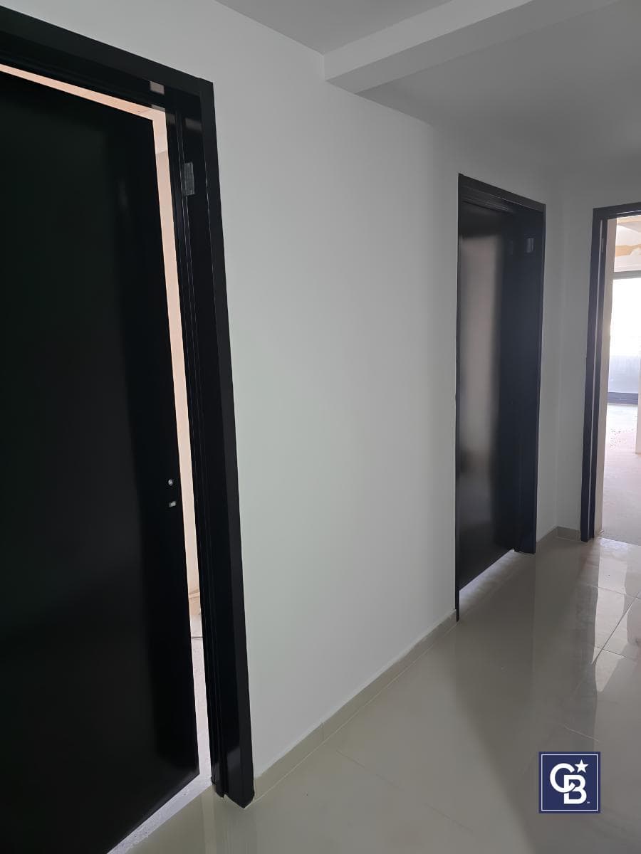 Studio Apartment for Sale with Balcony—Ideal Investment in Parque Chas