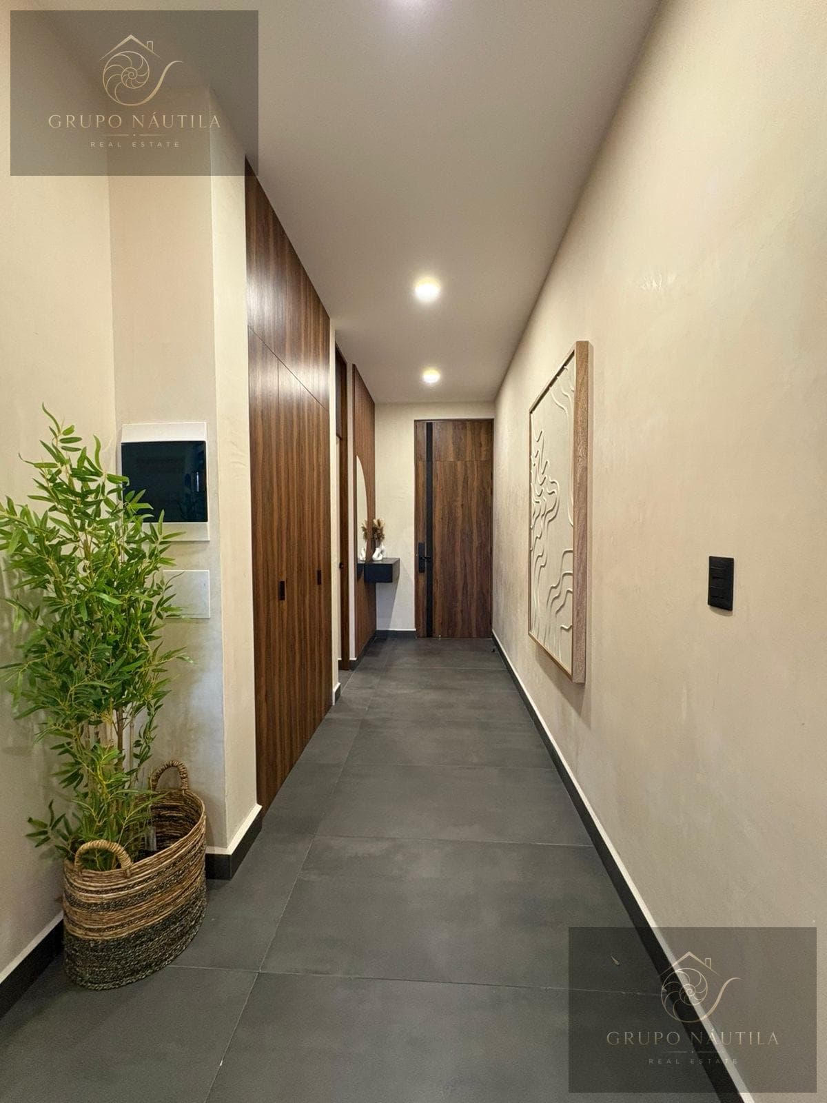 Apartment for Sale on Prol. La Luna