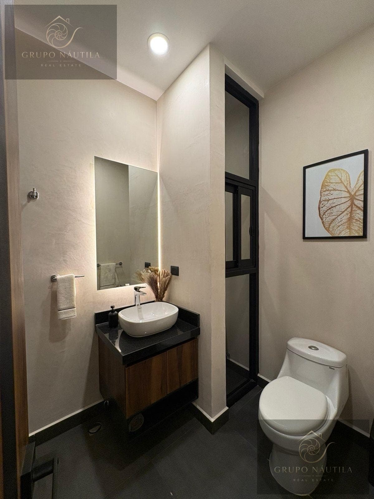 Apartment for Sale on Prol. La Luna