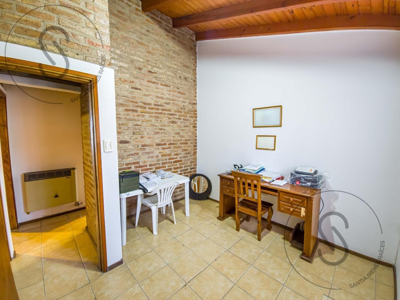 House in Villa Belgrano, 3 Bedrooms, Eligible for Financing