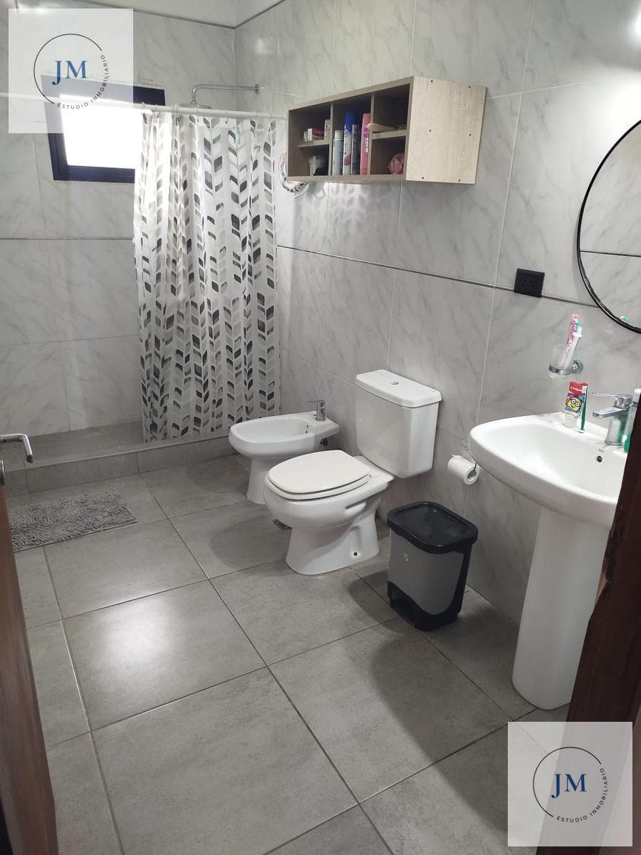 5-ROOM HOUSE FOR SALE IN THE TRES PINOS NEIGHBORHOOD