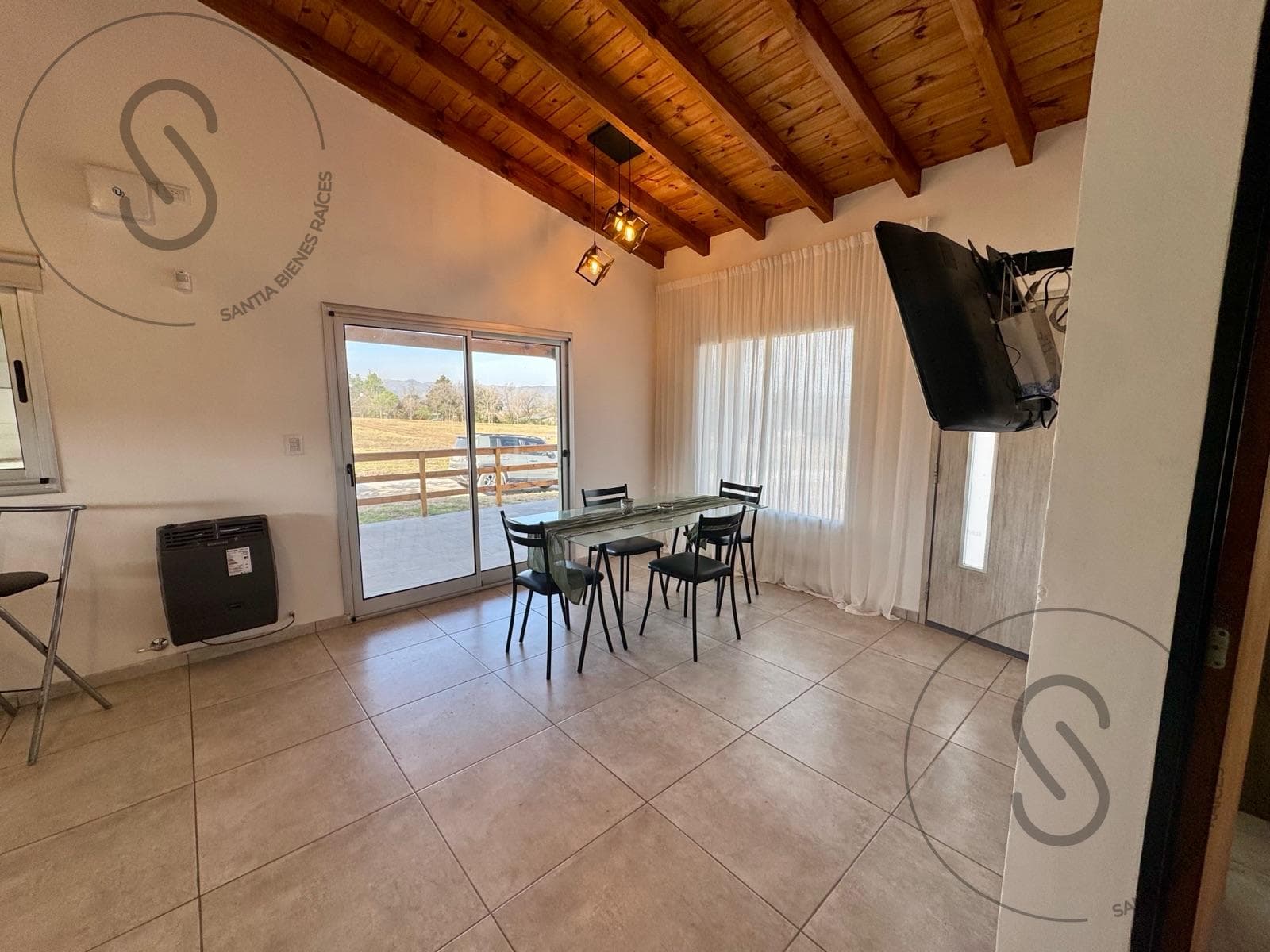 House in Los Reartes