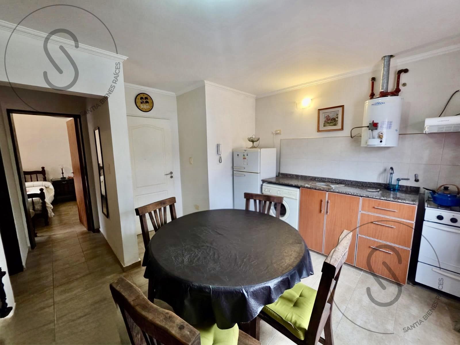 Apartment in Miguel Muñoz