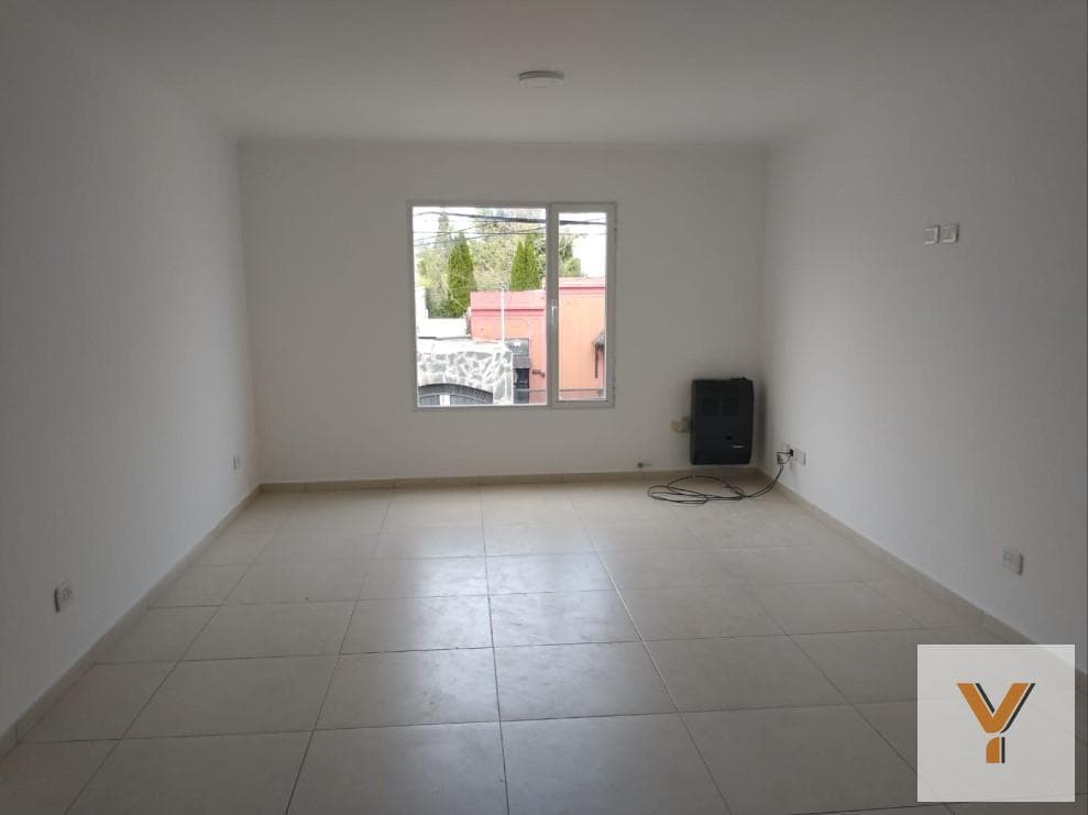 Apartment for Rent - 2 Bedrooms, Balcony, and Parking Space - 63 m² - Tandil