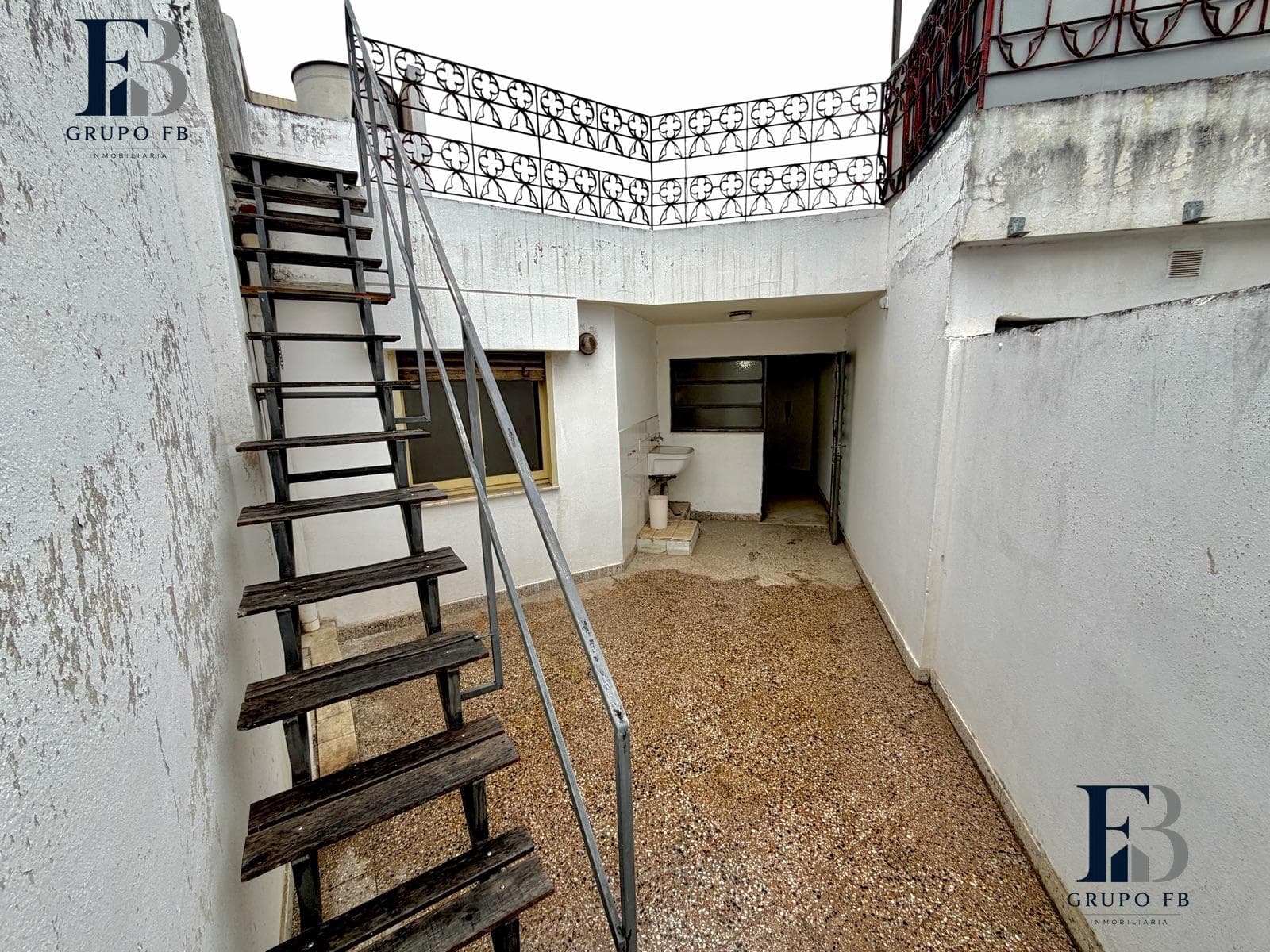 2-Bedroom Apartment with Private Terrace