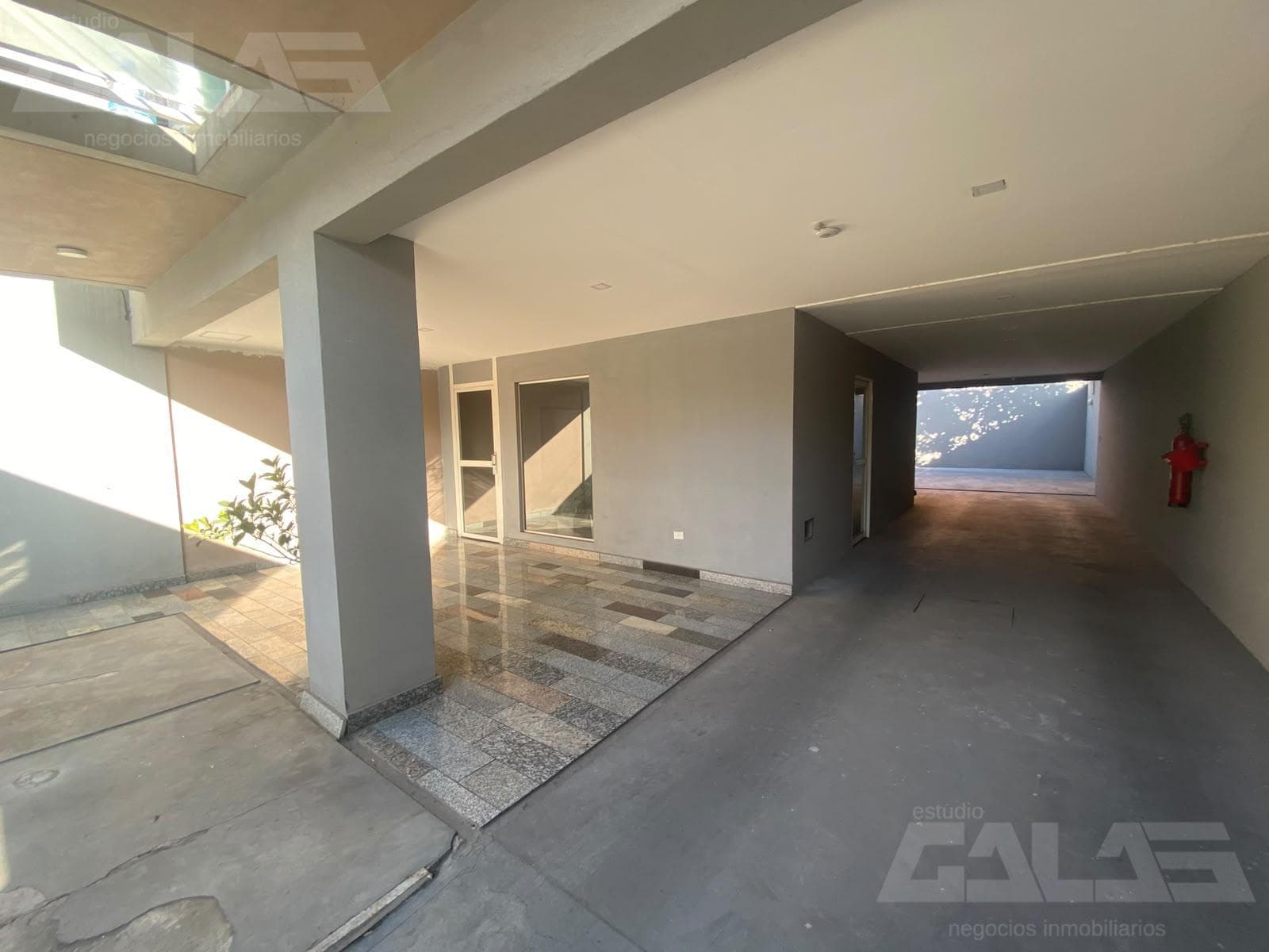Bright, premium studio apartment with an exclusive 35 m² terrace, 40 m² of covered space, and the entire sixth floor