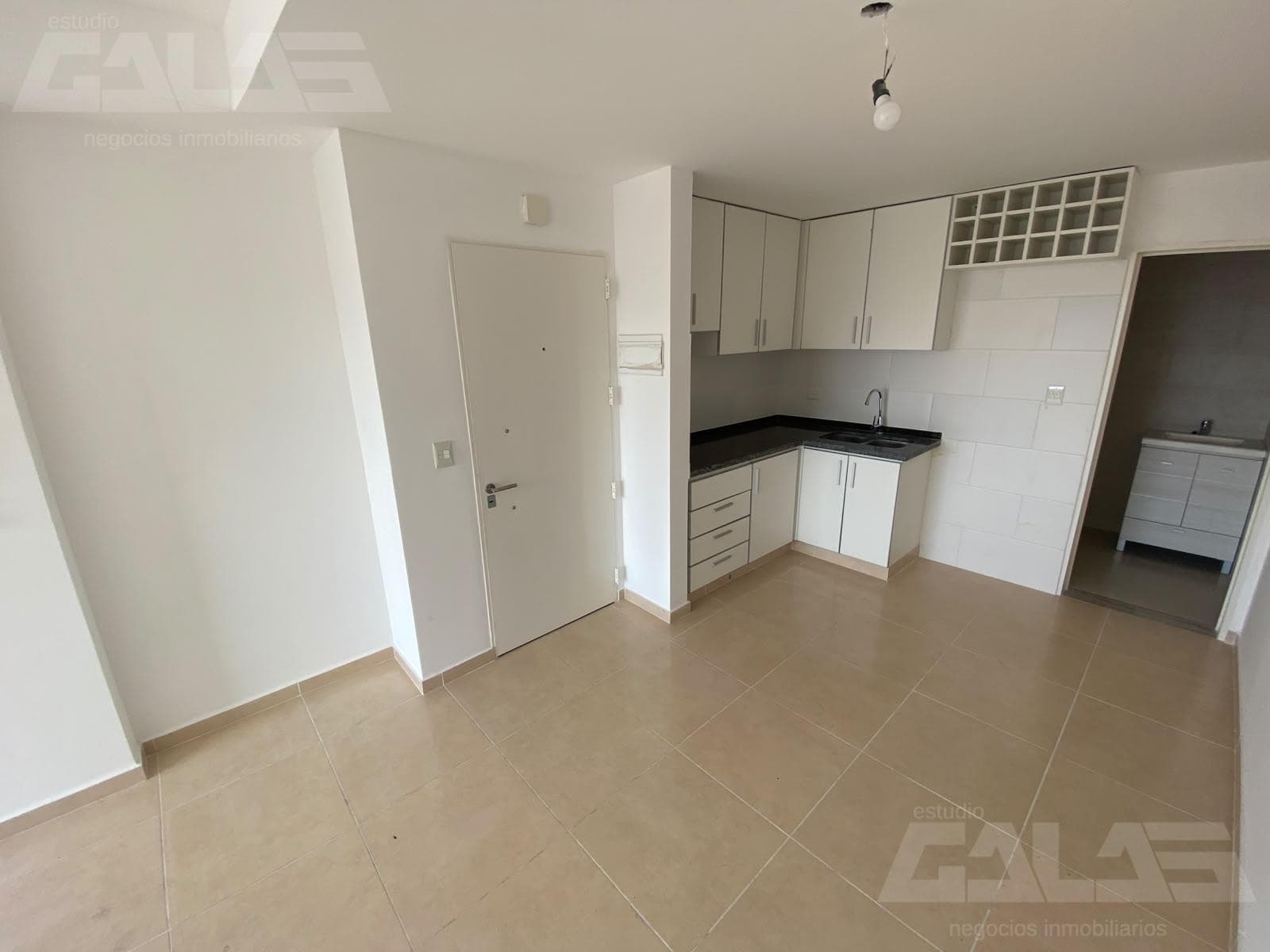 Bright, premium studio apartment with an exclusive 35 m² terrace, 40 m² of covered space, and the entire sixth floor