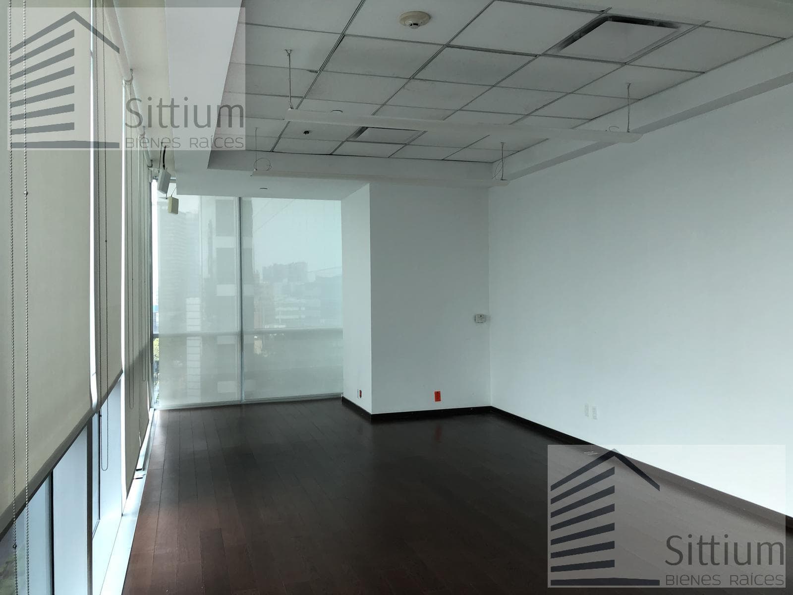 Office for Rent - Esmeralda III Tower, 5th Floor - 296 m2