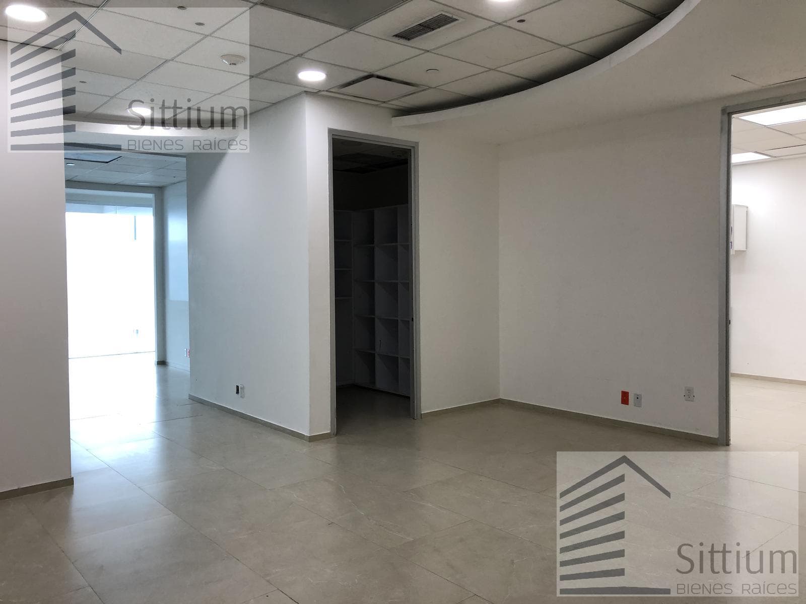 Office for Rent - Esmeralda III Tower, 5th Floor - 296 m2