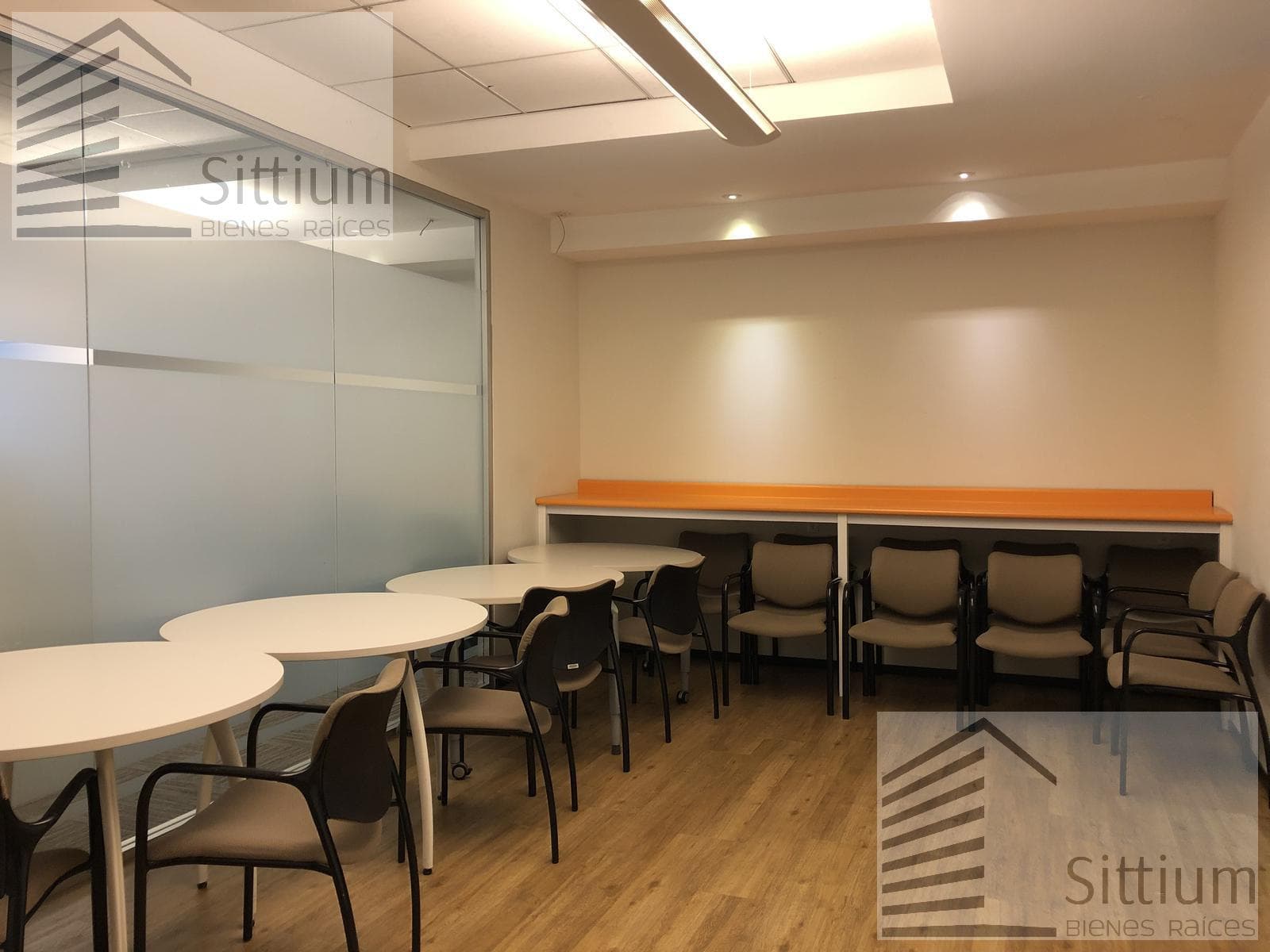 Office for Rent - Esmeralda III Tower, 5th Floor - 329 m2