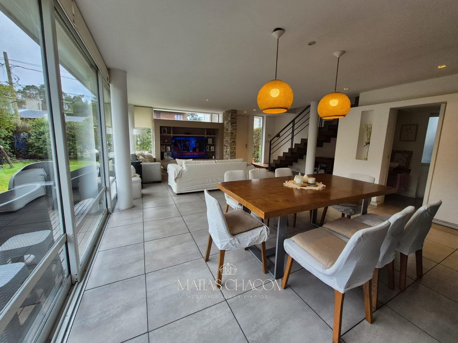 Excellent Modern 4-Room House with a Pool in Bosque Peralta Ramos