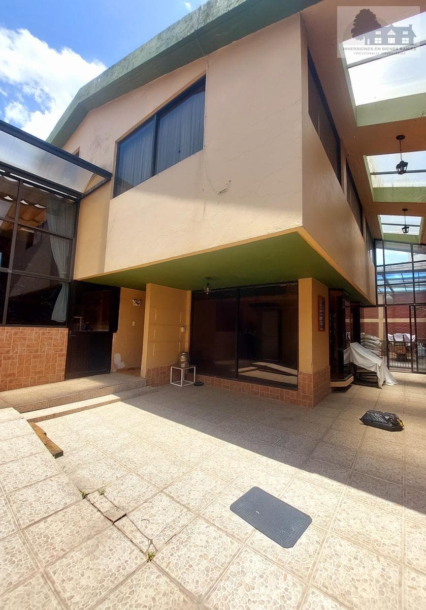 House for Sale, Just a Few Minutes from Downtown Toluca.