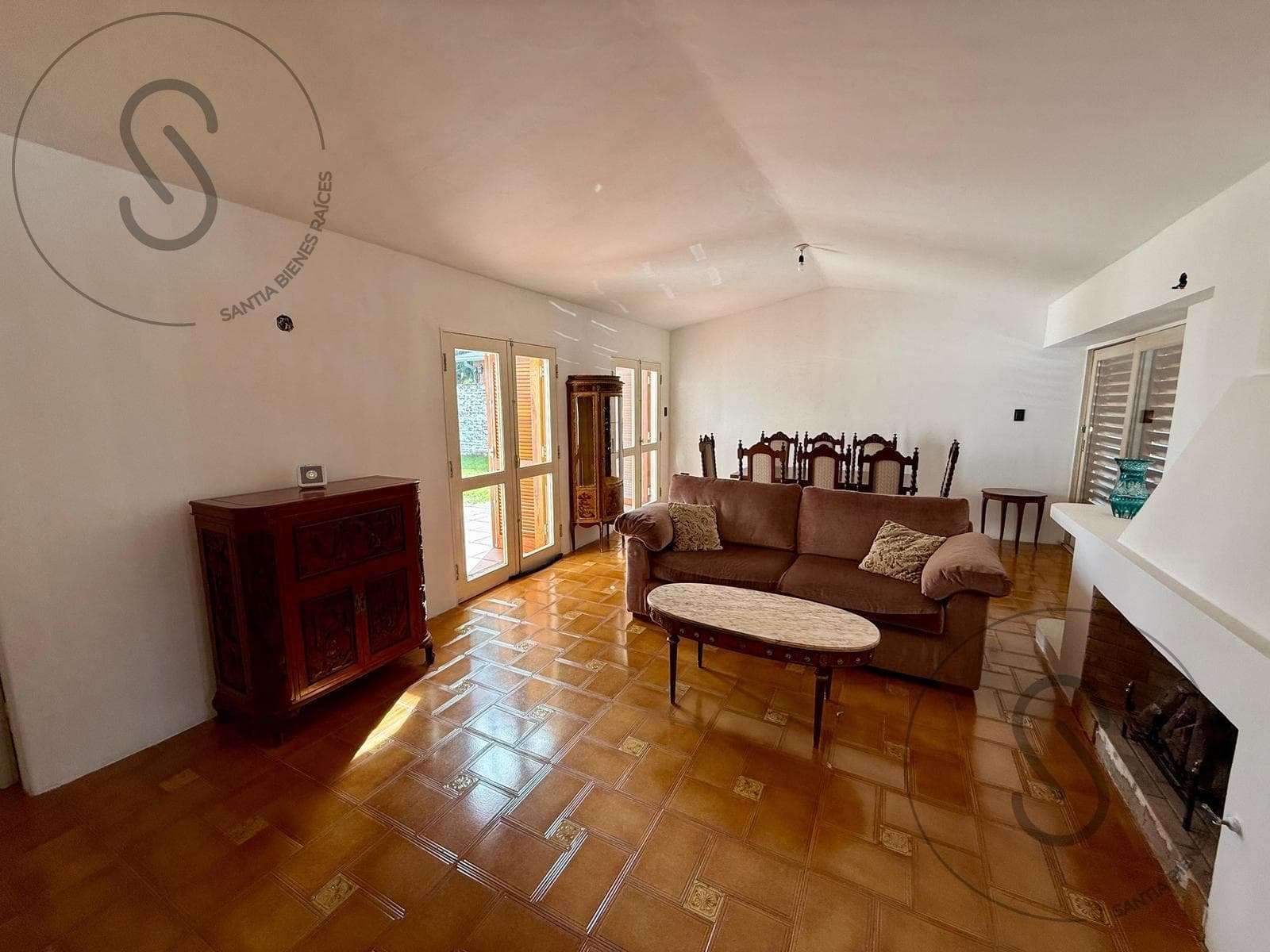House in Cerro De Las Rosas