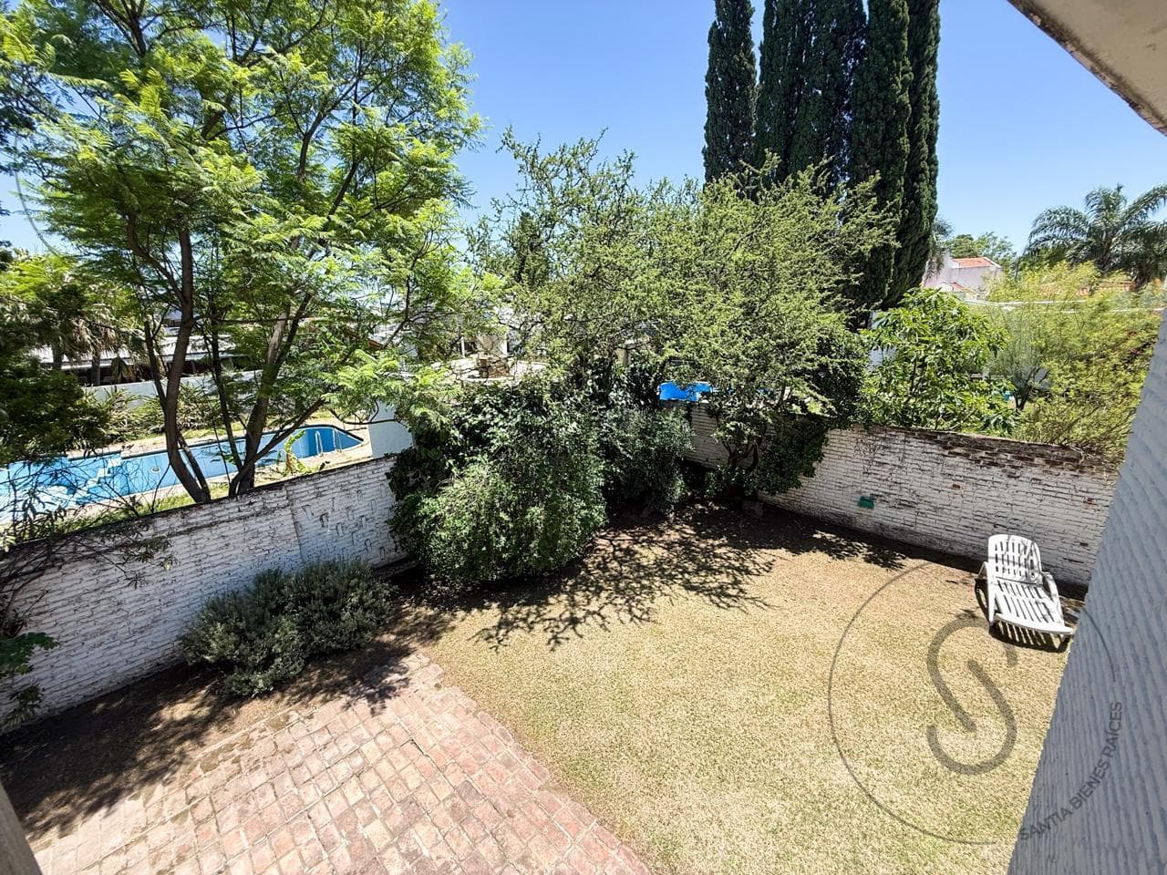 House in Cerro De Las Rosas