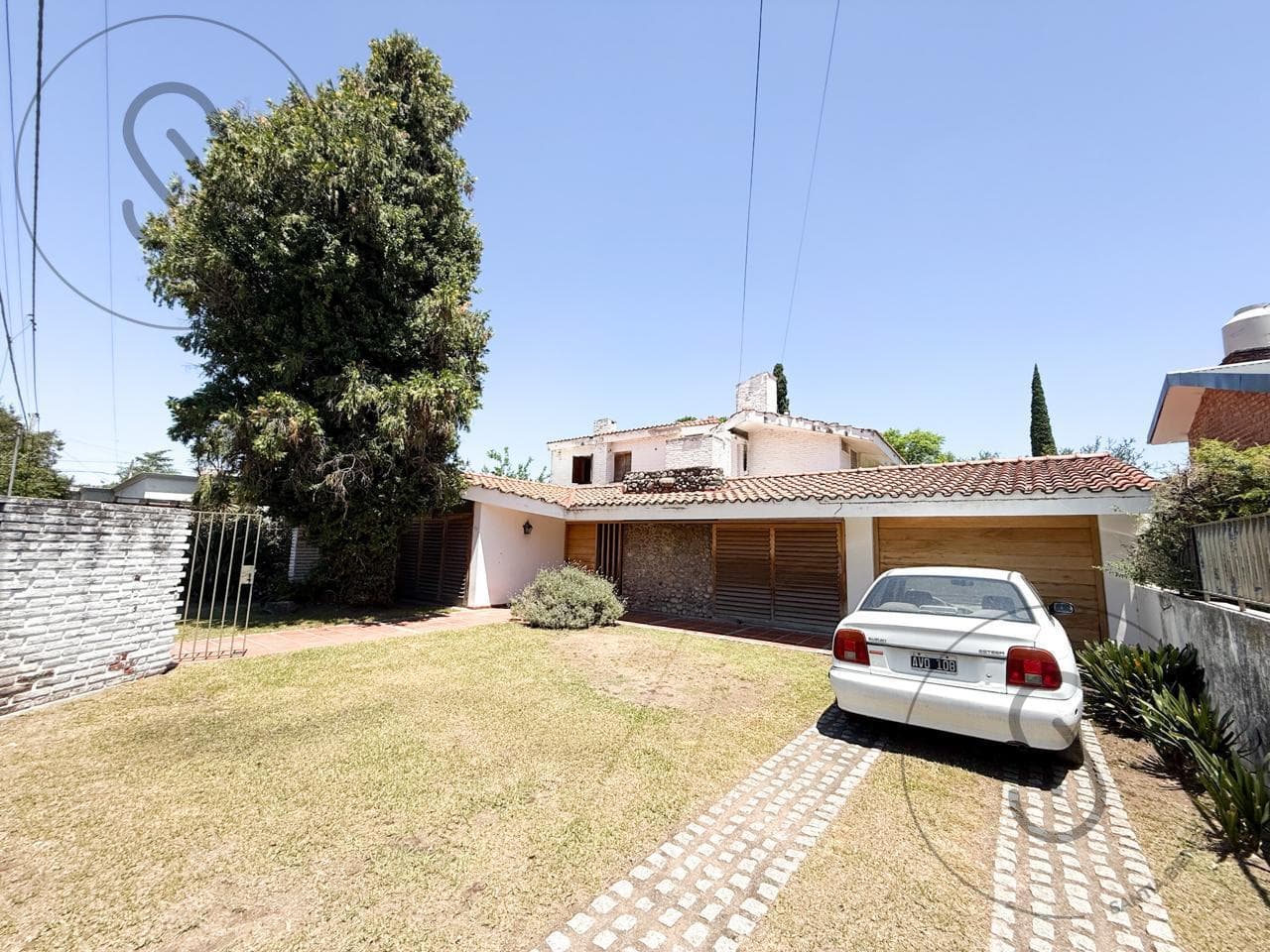 House in Cerro De Las Rosas