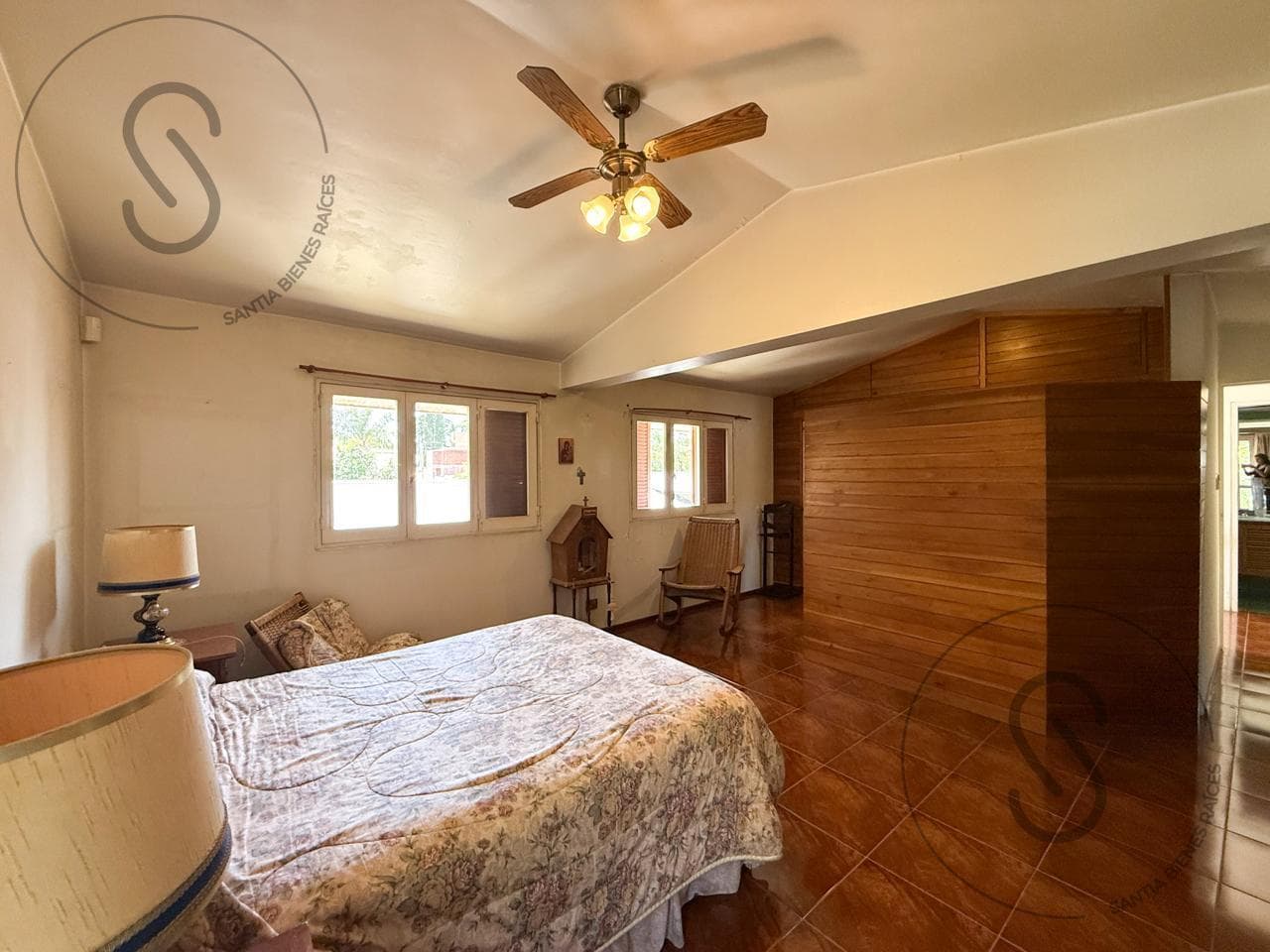 House in Cerro De Las Rosas
