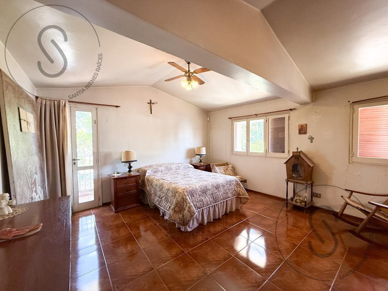House in Cerro De Las Rosas
