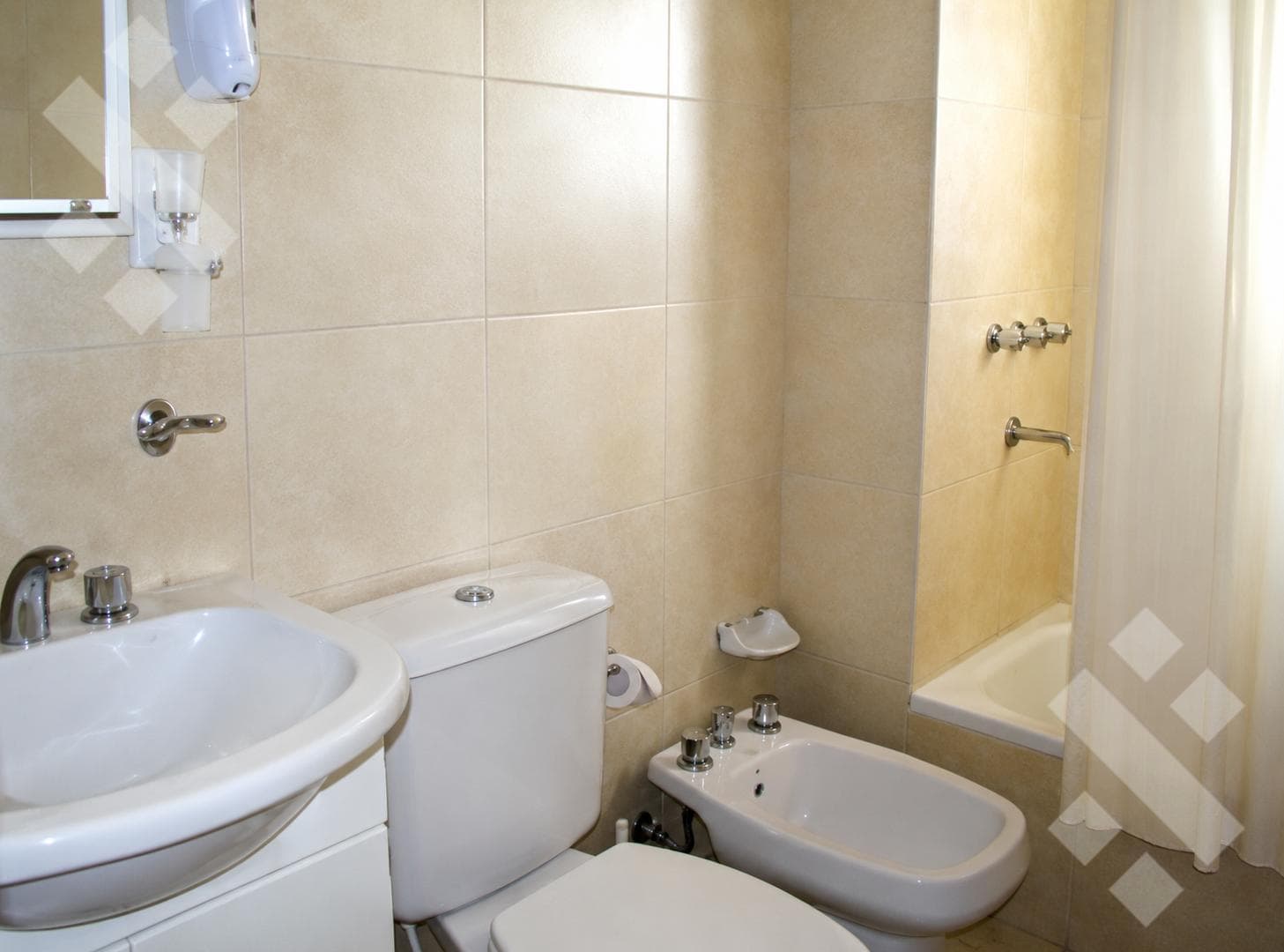 1-BEDROOM APARTMENT FOR SALE WITH GARAGE AND HEATED POOL - LAS GRUTAS - RIO NEGRO