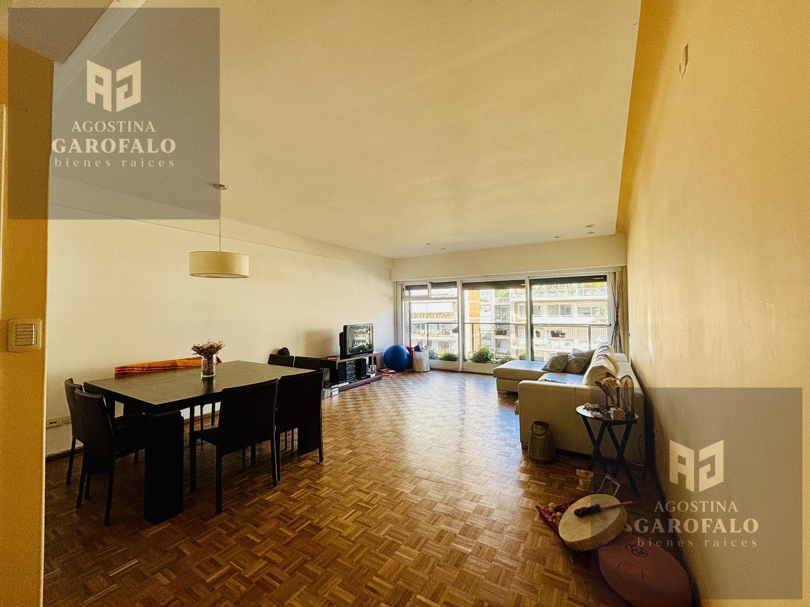 Exclusive 4-room apartment for SALE in Palermo Chico, with a balcony and beautiful, unobstructed views