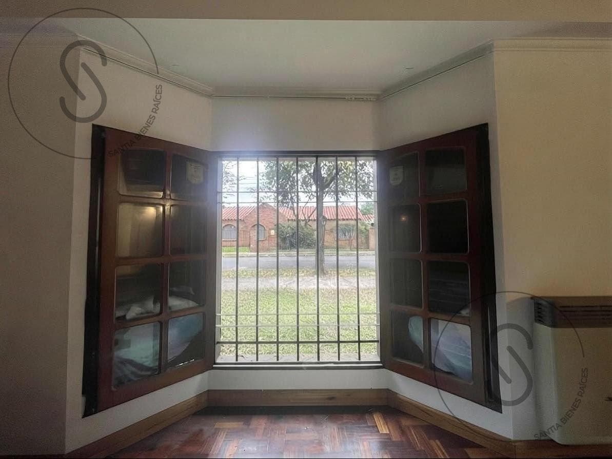 House for Sale - VILLA BELGRANO