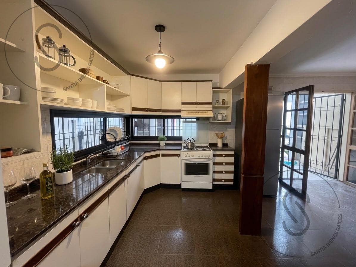 House for Sale - VILLA BELGRANO