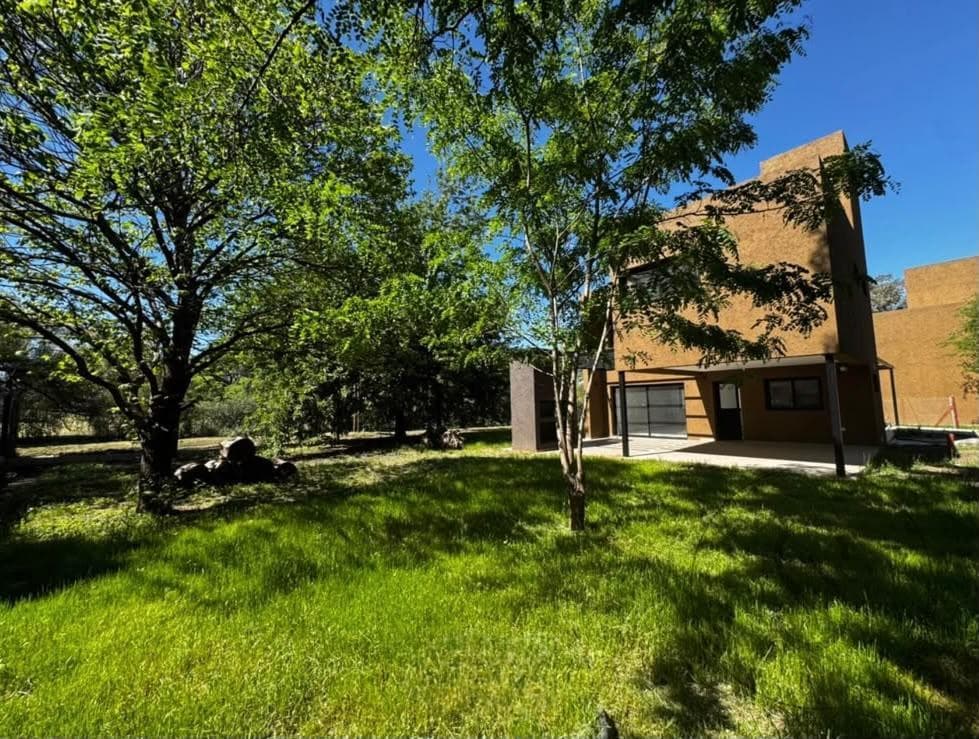 House for Sale - VILLA ALLENDE GOLF
