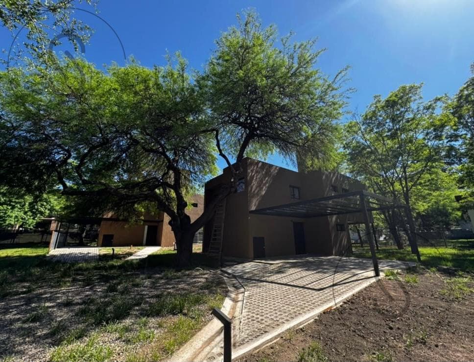House for Sale - VILLA ALLENDE GOLF