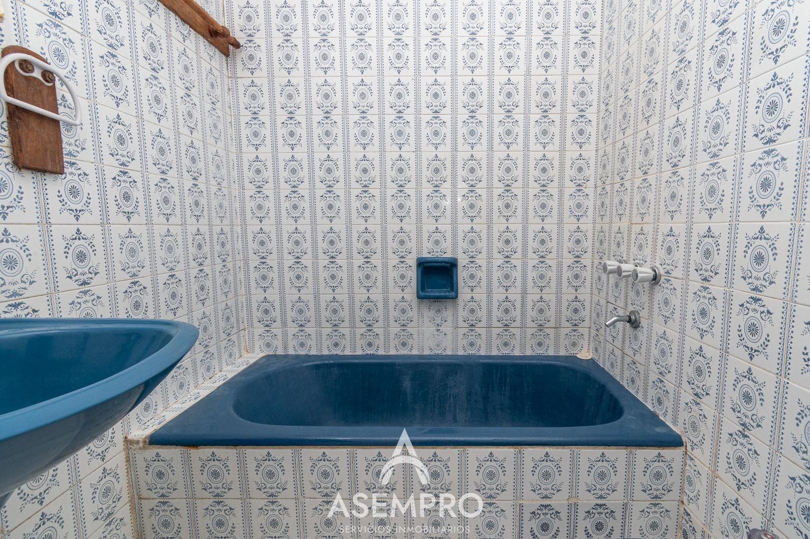 OPPORTUNITY TO RENOVATE IN CABALLITO SUR - 4-ROOM APARTMENT AT $1,739/M2