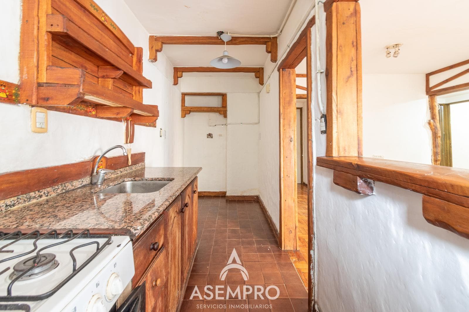 OPPORTUNITY TO RENOVATE IN CABALLITO SUR - 4-ROOM APARTMENT AT $1,739/M2