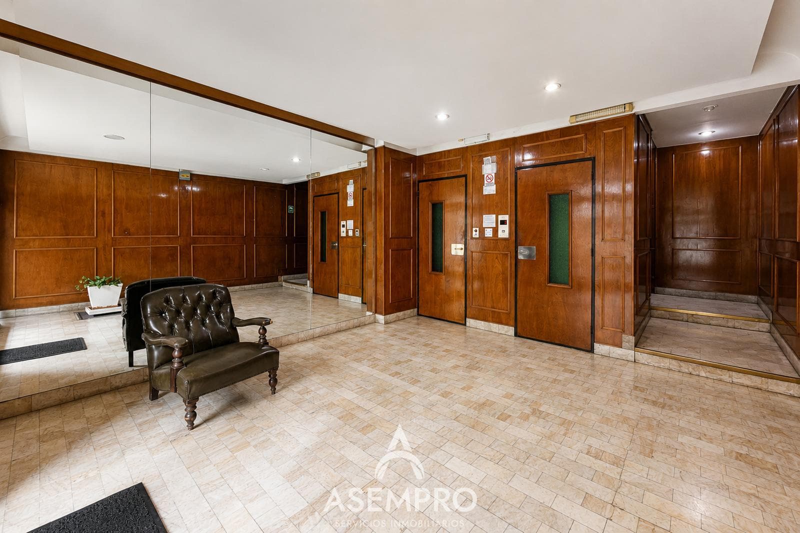 OPPORTUNITY TO RENOVATE IN CABALLITO SUR - 4-ROOM APARTMENT AT $1,739/M2