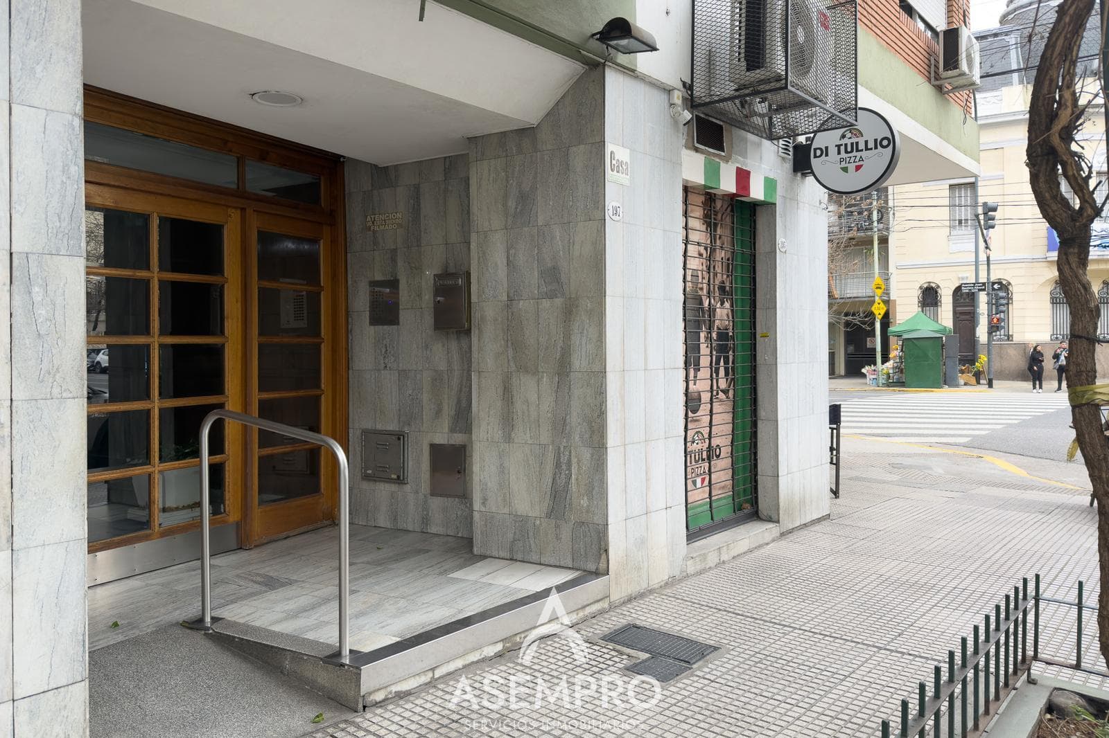 OPPORTUNITY TO RENOVATE IN CABALLITO SUR - 4-ROOM APARTMENT AT $1,739/M2