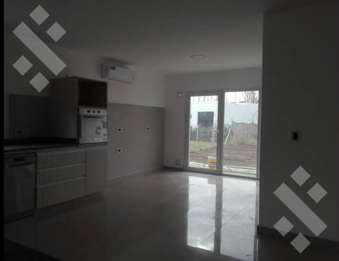 For Rent | Executive-Level Home | 3 Bedrooms | Sauces del Limay Neighborhood | Neuquén