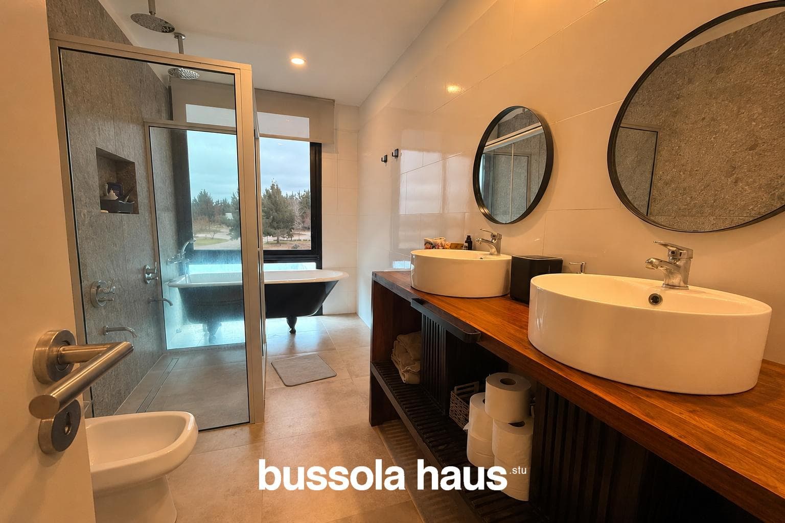 3-Bedroom House for Rent in Laguna, Canton Norte, Escobar