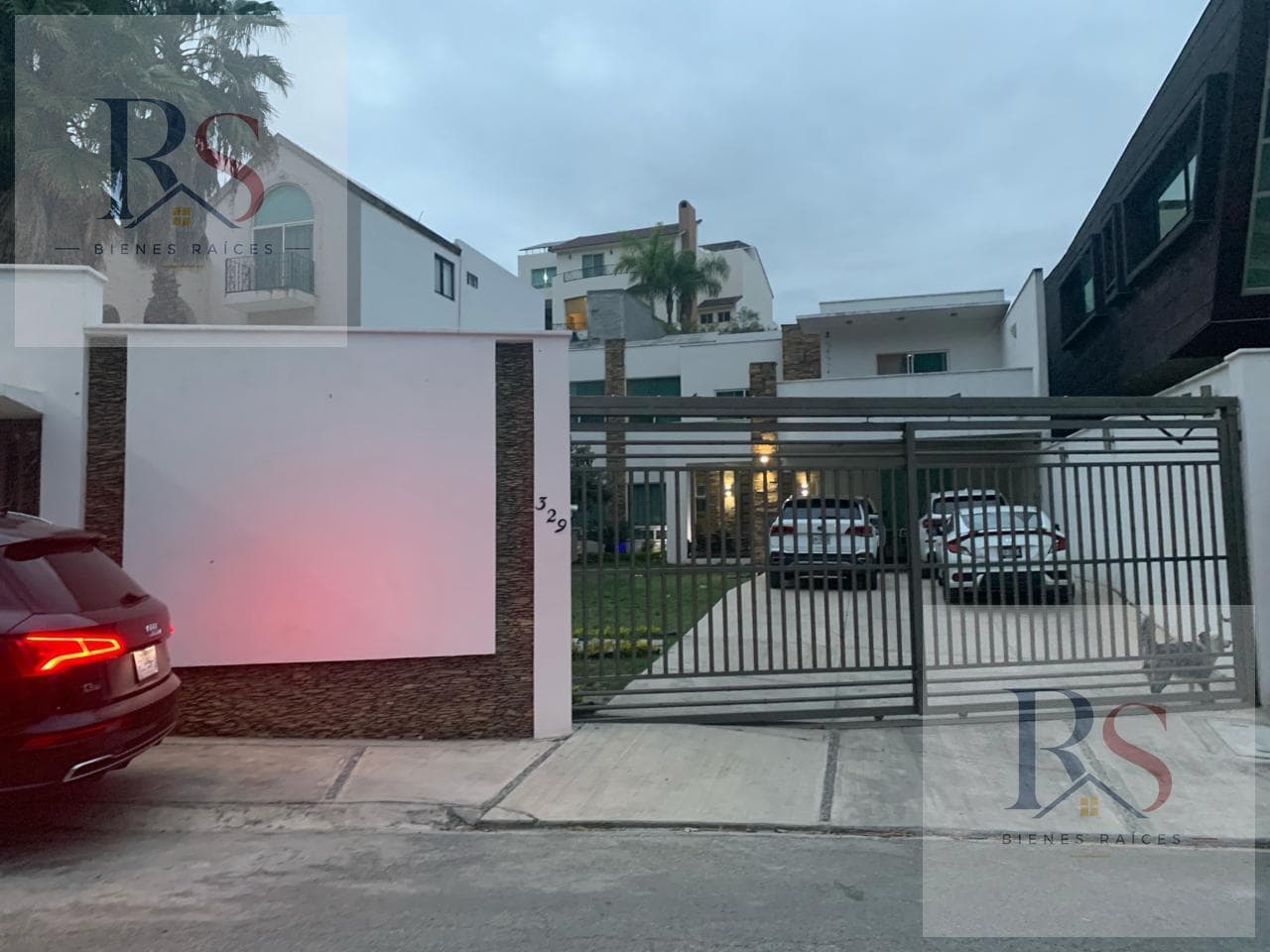 House in Bosques de Valle Alto