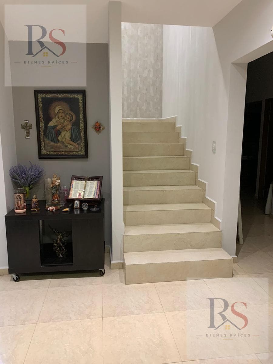 House in Bosques de Valle Alto