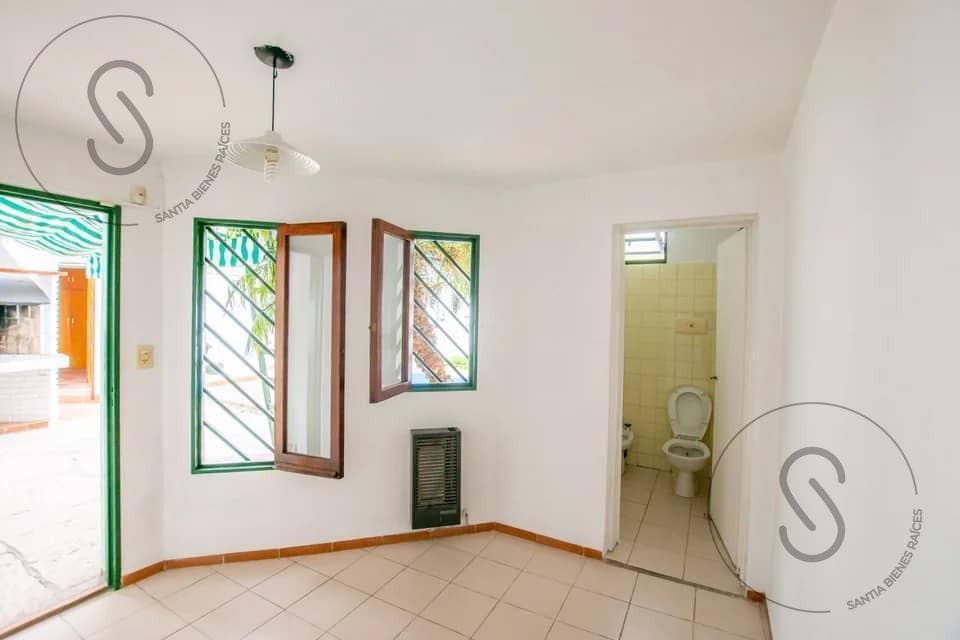 Venta Casa 4 dorm - Zona Cerro de las Rosas