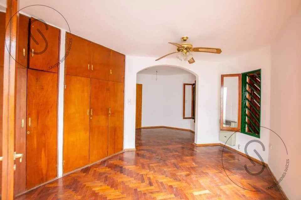Venta Casa 4 dorm - Zona Cerro de las Rosas