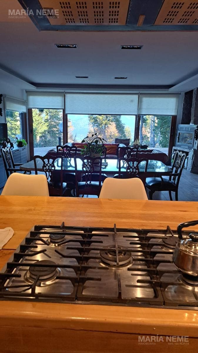 25th STREET - HOUSE FOR SALE IN VILLA LA ANOGOSTURA