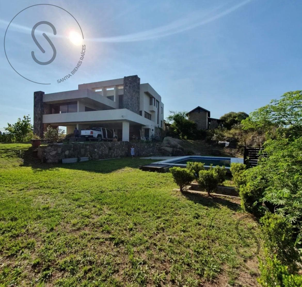 House for Sale - VILLA DEL LAGO