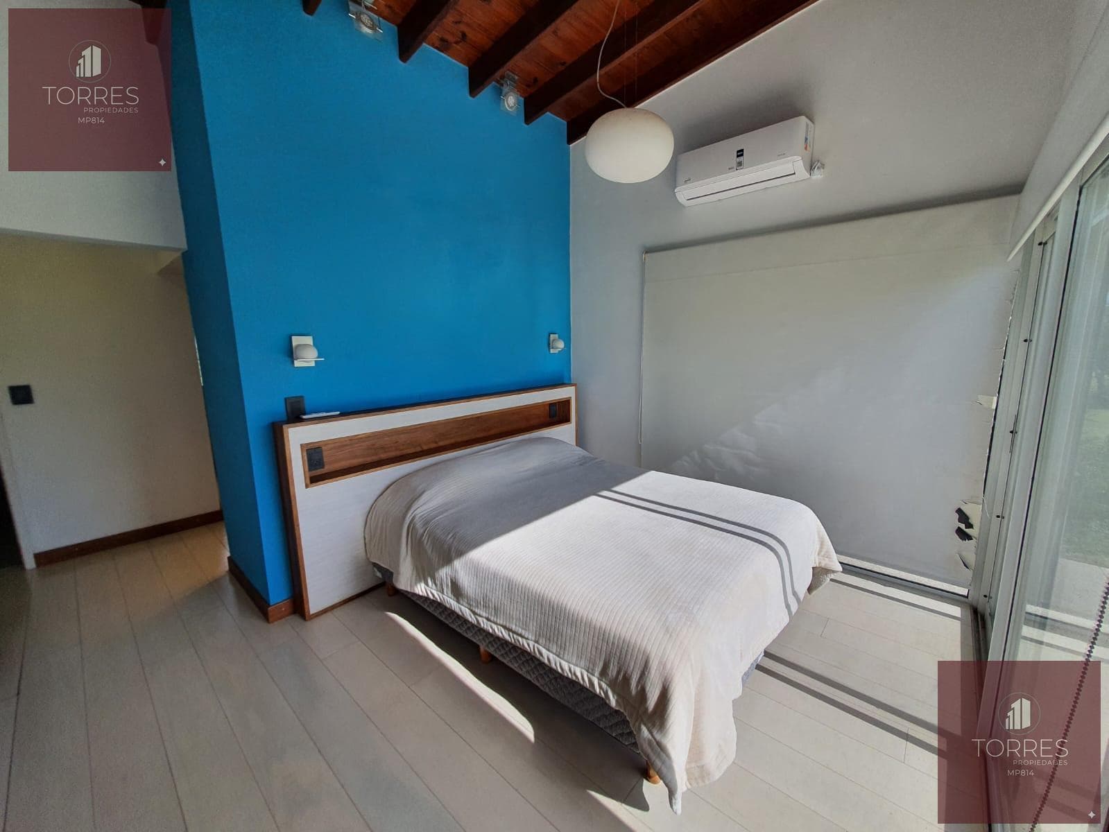 HOUSE FOR SALE IN THE COUNTRY GOLF SANTA MARIA VILLA LARCA NEIGHBORHOOD, MERLO. SAN LUIS