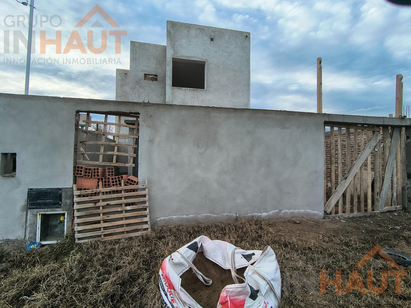 House in Cinco Saltos