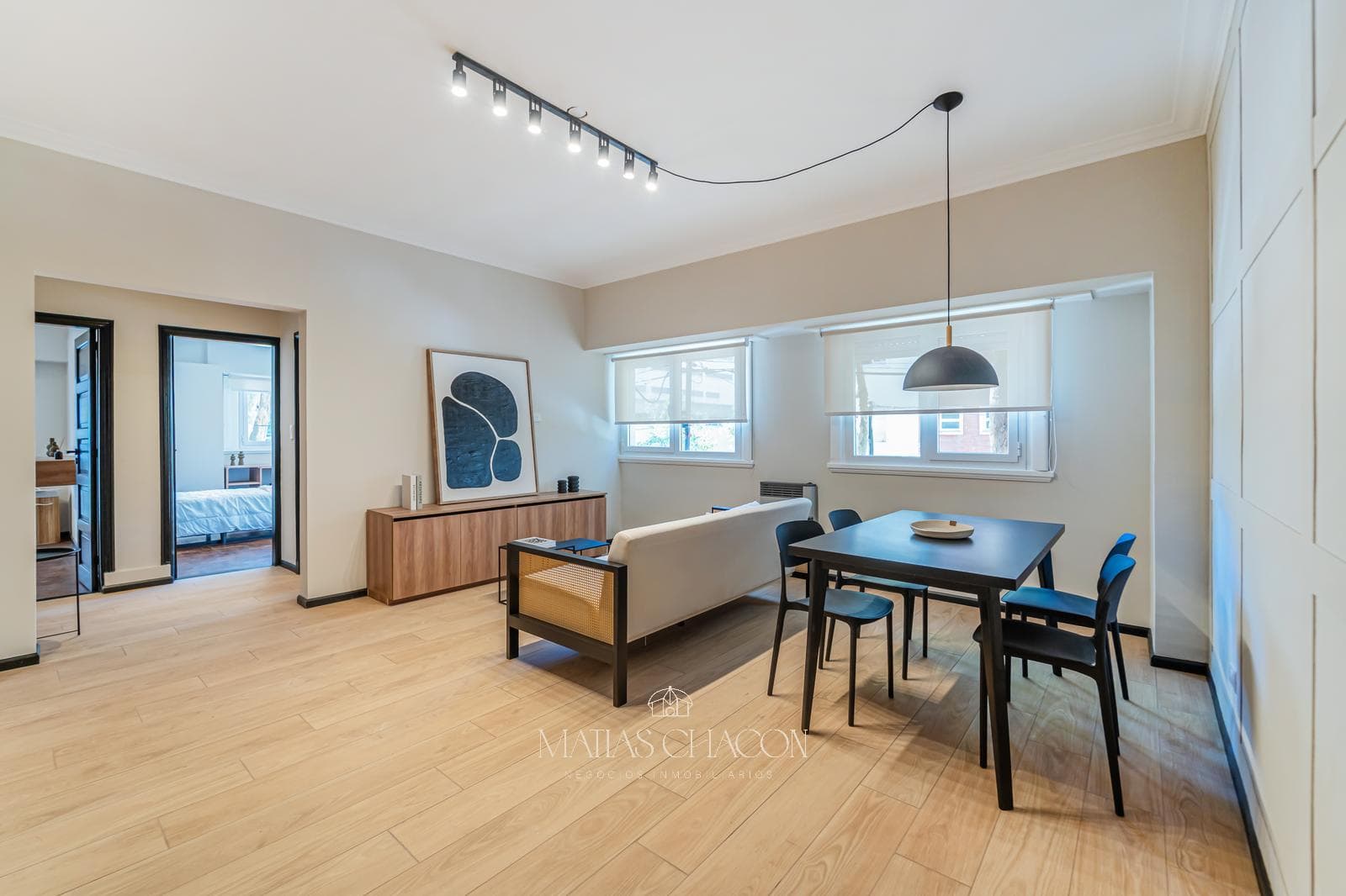3-room apartment facing the street, just a few meters from Plaza Mitre