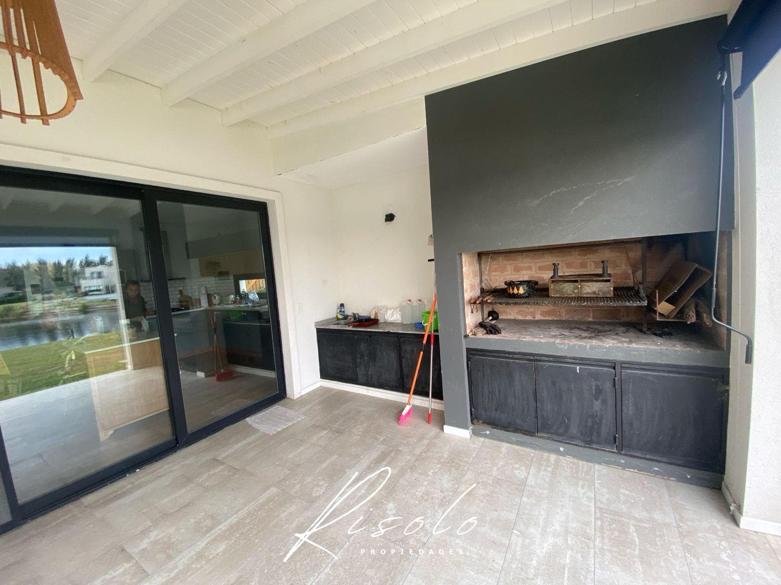 House for Rent, 1,100 m² lot, pool, barbecue, 3 bedrooms. Gated Community, EscobarCasa