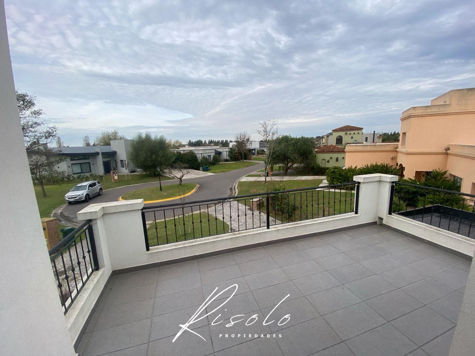 Casa en Alquiler, lote 1100m2, pileta. parilla. 3 dormitorios. Barrio Cerrado, EscobarCasa