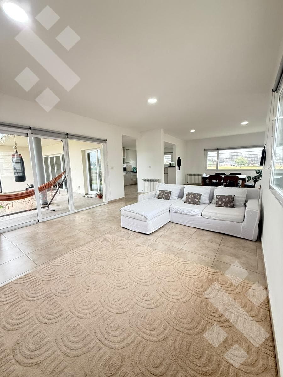 FOR SALE - 3-Bedroom House - MORTGAGE ELIGIBLE | Los Castaños Neighborhood | Plottier | Neuquén